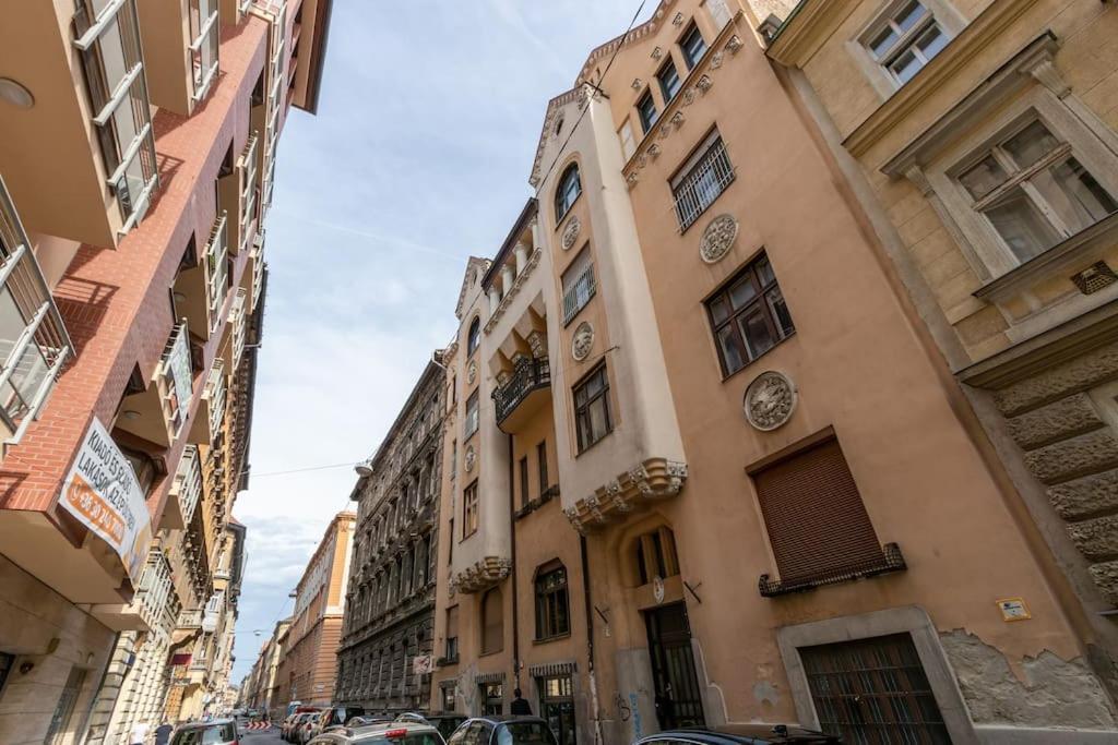 Art Nouveau Apartment بودابست المظهر الخارجي الصورة
